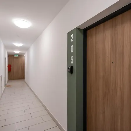 בודפשט Navy Angel Apartment With Balcony מראה חיצוני תמונה